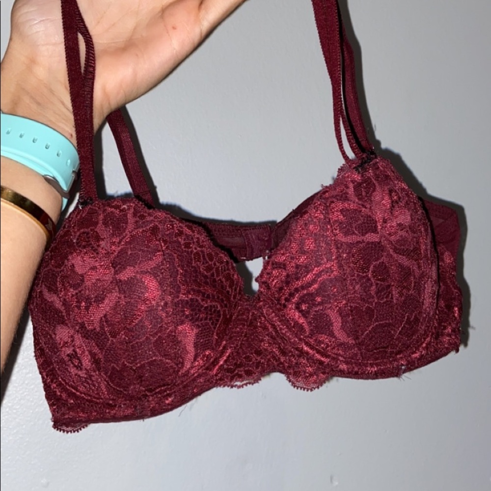 Vs Bra